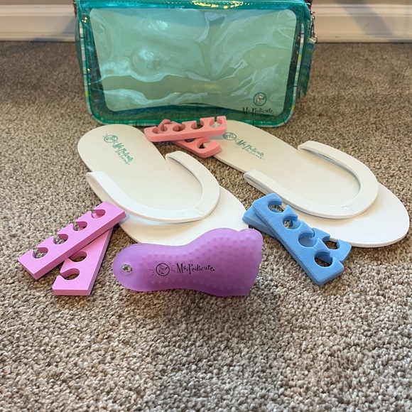 Ms. Pedicure Foot Fix Kit in Green Case - Picture 3 of 4